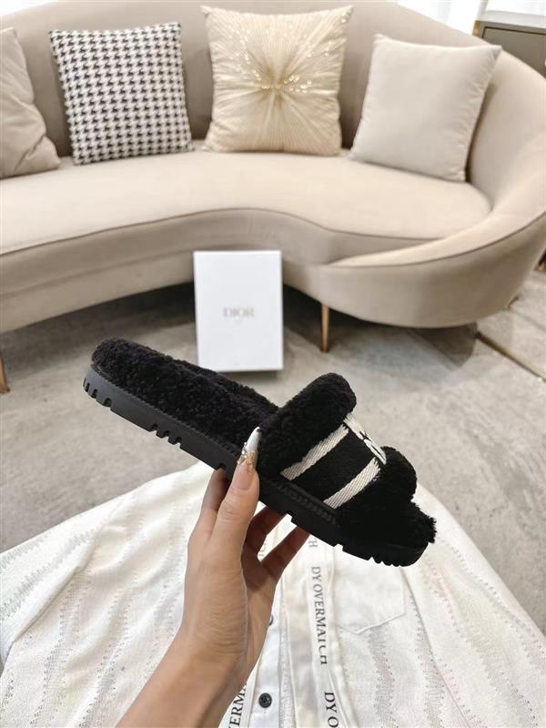 20251128184319159 220